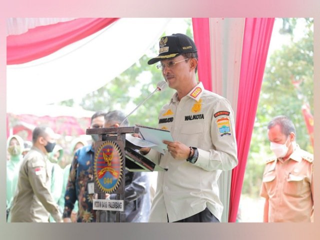 berkontribusi membangun masyarakat , Kegiatan TMMD , Pembukaan TMMD sangat meriah , sunatan massal