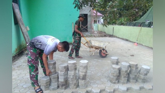 masjid terlihat menjadi lebih rapi. , pemasangan kaping blok , Renovasi Masjid Nurul Iman