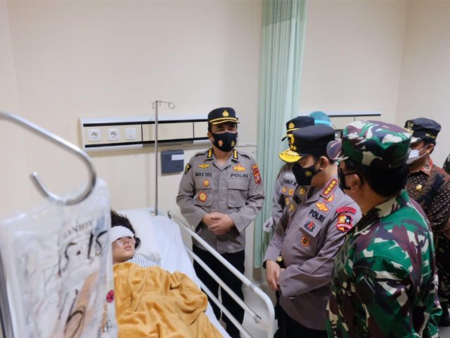 korban ledakan bom, bom bunuh diri