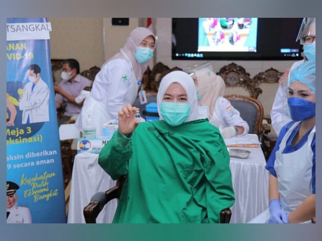 Wakil Walikota Palembang Jalani Vaksinasi Dosis Kedua