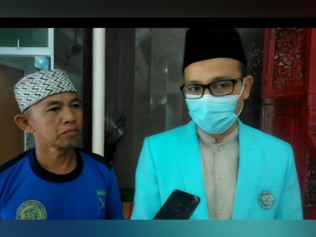 agenda sunatan massal , khitanan massal , komunikasi pengurus Remaja Masjid Indonesia , mengurangi beban masyarakat