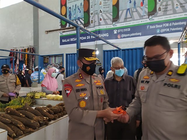 Kegiatan bakti sosial , kelengkapan Posko PPKM , sosialisasi covid