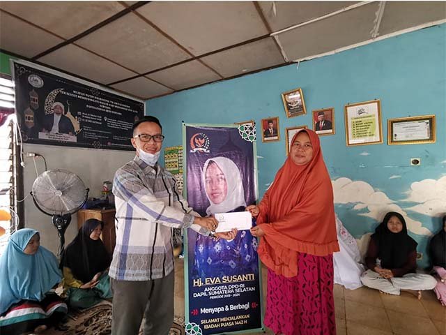 bantuan uang tunai, paket nasi kotak