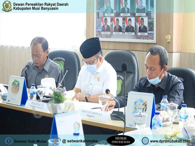 Bahas Raperda Pemilihan Kepala Desa