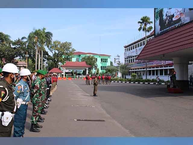 melanggar protokol kesehatan , pembelajaran tatap muka , Penerapan Pembatasan Kegiatan Masyarakat