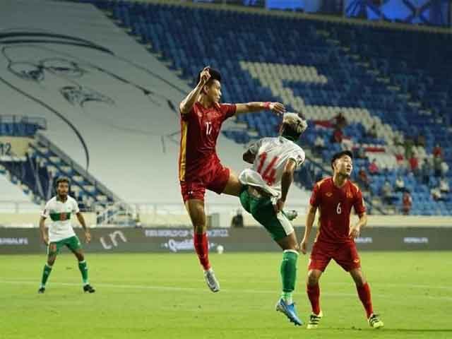 gelandang bertahan yang ideal , Ketajaman Lini Depan , Konsentrasi pemain Timnas Indonesia