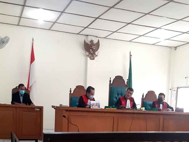 sidang perkara pencurian besi