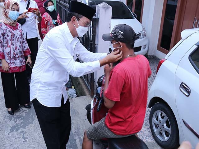 bantuan paket sembako , Isolasi Mandiri , saling memotivasi