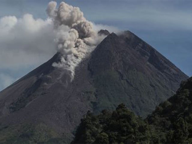 awan panas gunung merapi