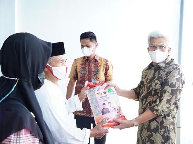 Bansos Beras dari Gubernur , bantuan sosial beras kepada masyarakat , Bantuan Sosial Tunai , program pemerintah pusat