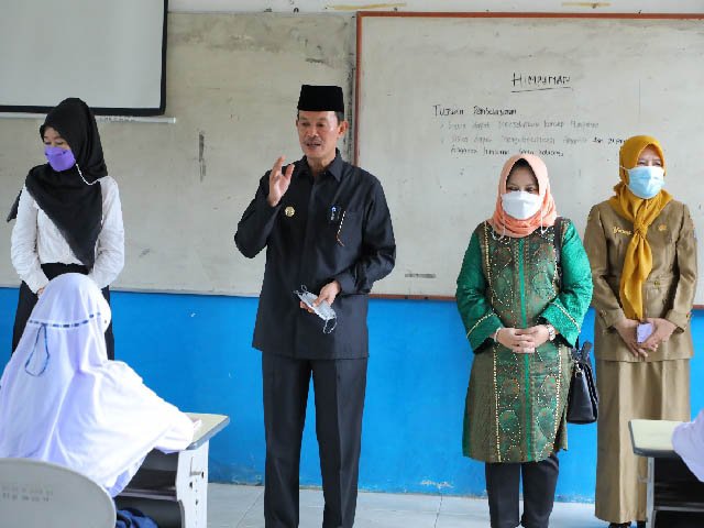 pembelajaran tatap muka , sekolah tatap muka di Palembang , vaksinasi masal bagi pelajar