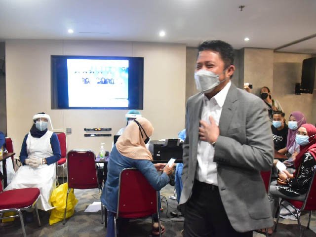 Kredit Usaha Rakyat , memfasilitasi vaksin bagi masyarakat , pelaksanaan vaksinasi Covid-19