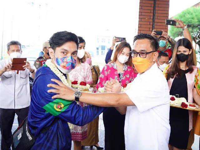 Anggar kontingen Provinsi Sumsel, gedung olaharaga khusus anggar