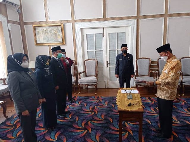 Palembang Emas Darusalam , pengambilan sumpah jabatan , tatanan hidup baru