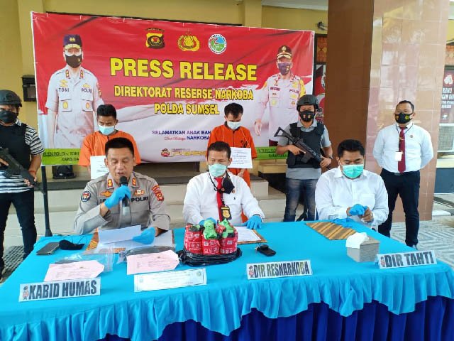 barang bukti sabu , dua bandar sabu , sabu dari Padang