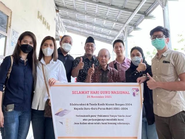 Alumni SMA Xaverius 1 Angkatan 2004, memperingati hari guru, sebuah filosofi hidup