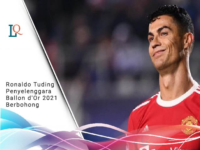 memenangkan gelar bersama , pesepak bola profesional , sejarah sepak bola dunia , tertinggal dua trofi