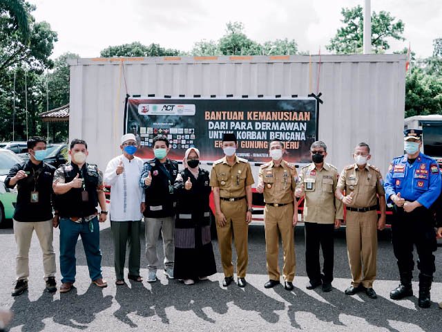 bantuan dalam bentuk donasi , Bantuan Logistik , situasi erupsi semeru