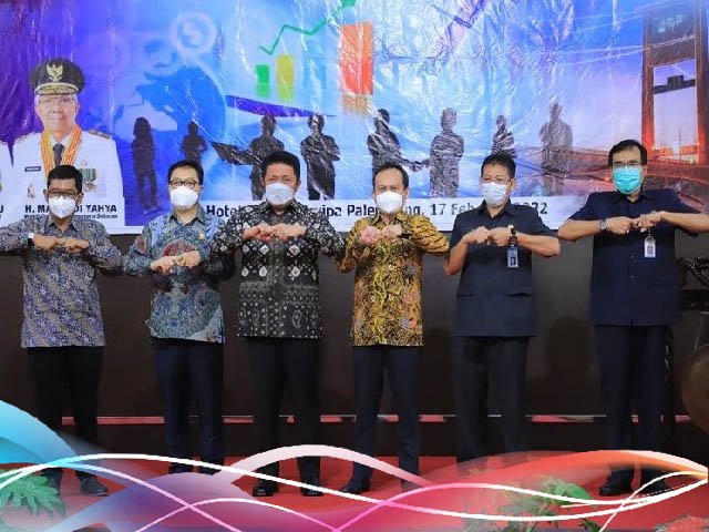 kelangkaan mingak goreng , penyusunan persyaratan kualifikasi , persaingan usaha tidak sehat