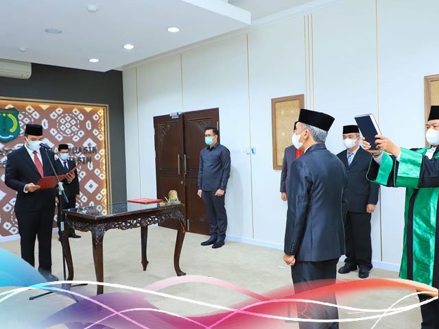 pengambilan sumpah jabatan , Pola Karir PNS , roda pemerintahan
