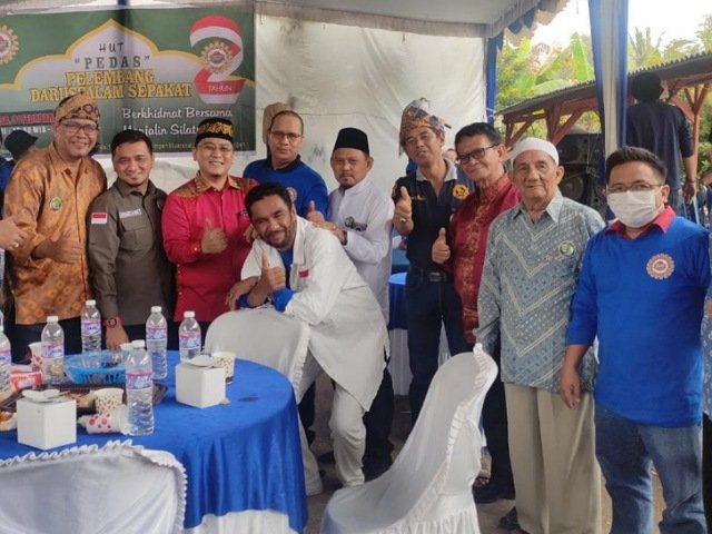 Ormas Pedas , pelestarian adat , sunatan massal