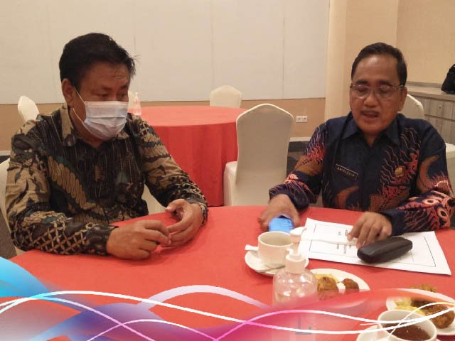 pelatihan kewirausahaan , pembangunan koperasi , sinkronisasi program kabupaten kota