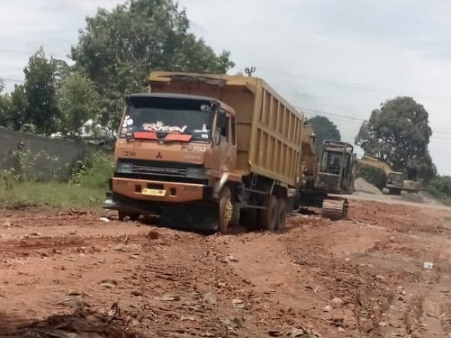aksi demonstrasi , jalur lintas tengah