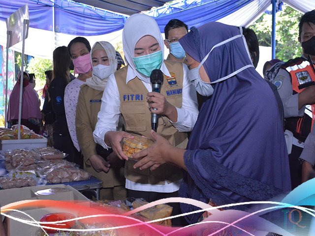 membeli daging di bazar ramadhan