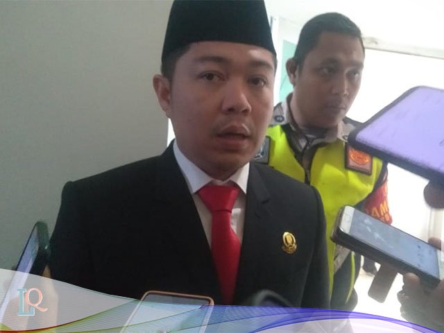 Fraksi PDI Perjuangan , pengambilan sumpah , Rapat Paripurna