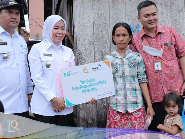 jalan menuju rumah , melewati jalan setapak , paket makanan bervitamin