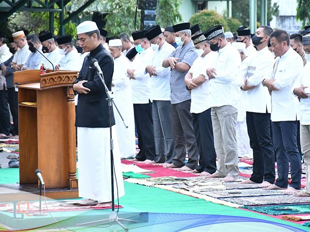 kepedulian sosial , Sholat Idul Adha