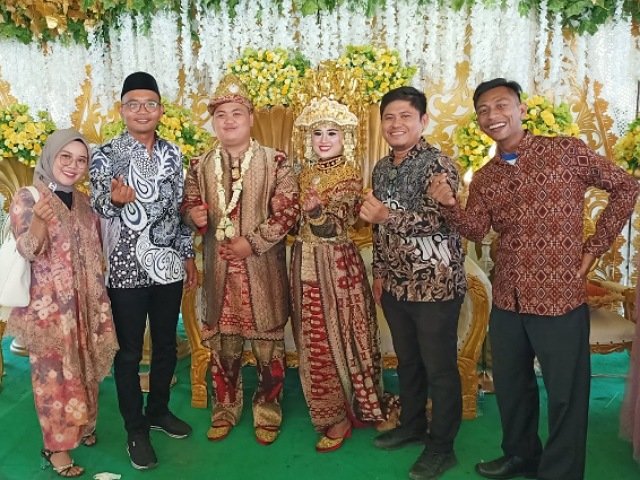 Reza Resmi Menikahi Hoirunisa