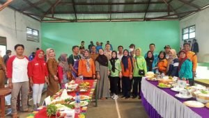 Pose bersama dalam rangka meriahkan HUT RI Ke 77 Gelar Lomba Suguhan Lelecap
