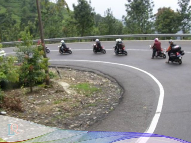 Motor Matic di Tanjakan