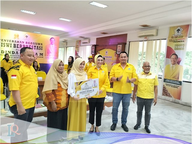 DPC Partai Golkar , pemimpin masa depan , siswa berprestasi