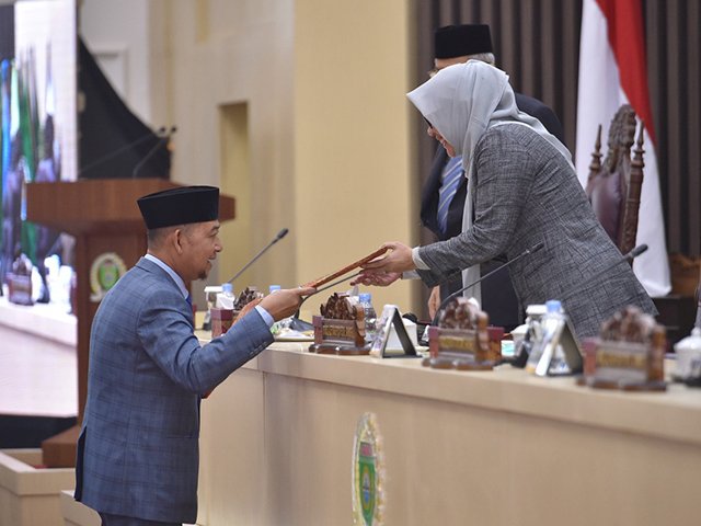 bantuan keuangan