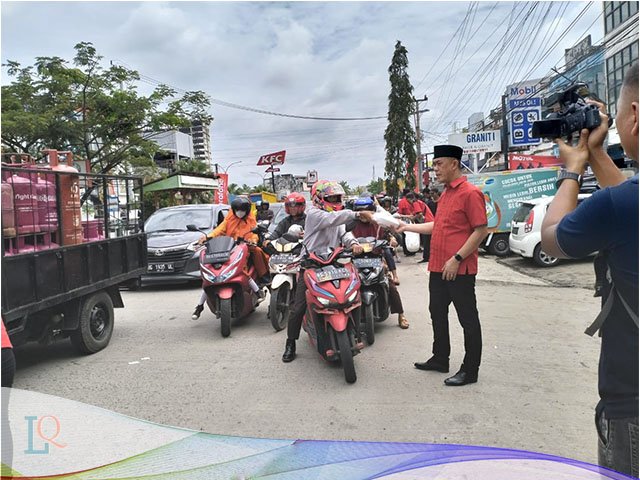 DPC PDI Perjuangan Palembang , Jumat Berbagi