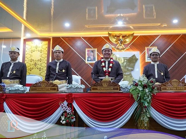 tingkat kesejahteraan warga, pemanfaatan hasil alam, komoditi buah nanas