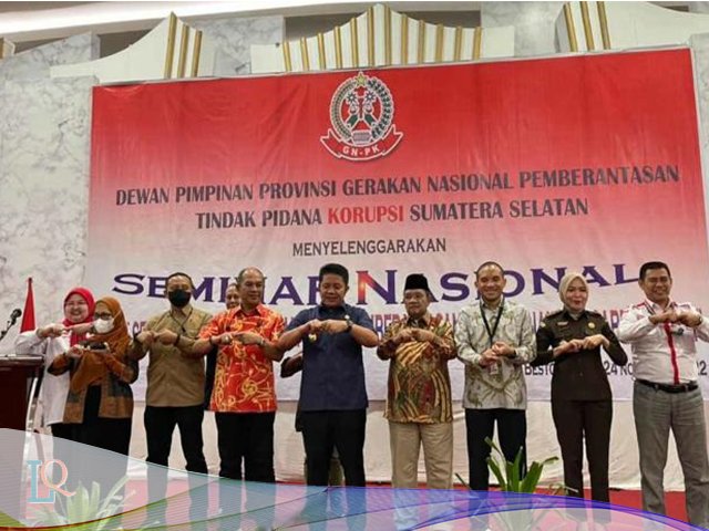 pemberantasan mafia tanah , pencerahan tentang hukum , program pembuatan sertifikat gratis , Seminar Nasional