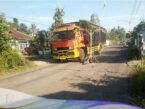 Aksi Protes Warga , kondisi jalan rusak parah