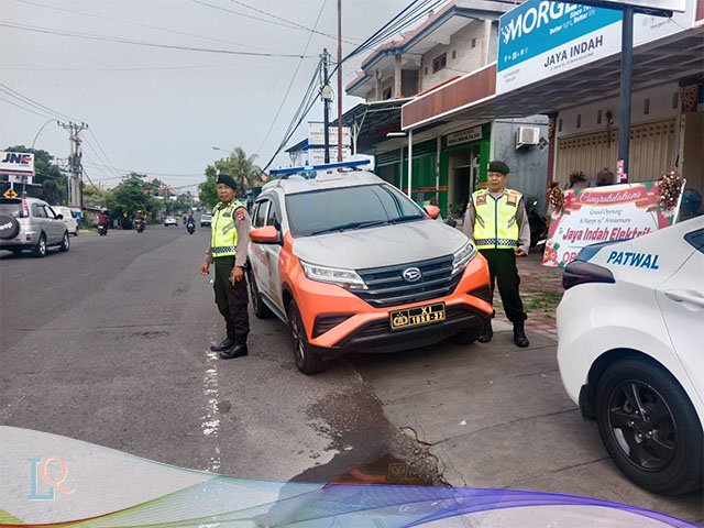 Gudang logistik KPU Jalan Raya