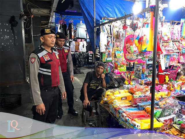 Masyarakat Pada Malam Hari