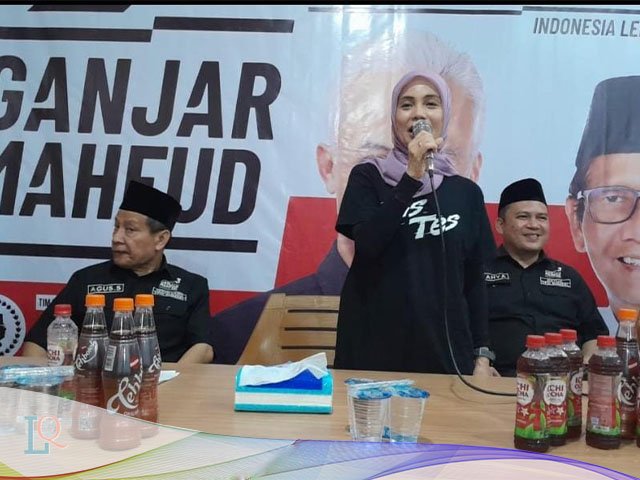 Siti Atikoh Supriyanti ke Kota Palembang
