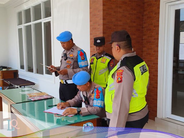 memastikan kehadiran anggota