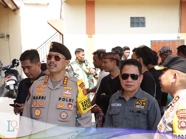 pengecekan gudang logistik