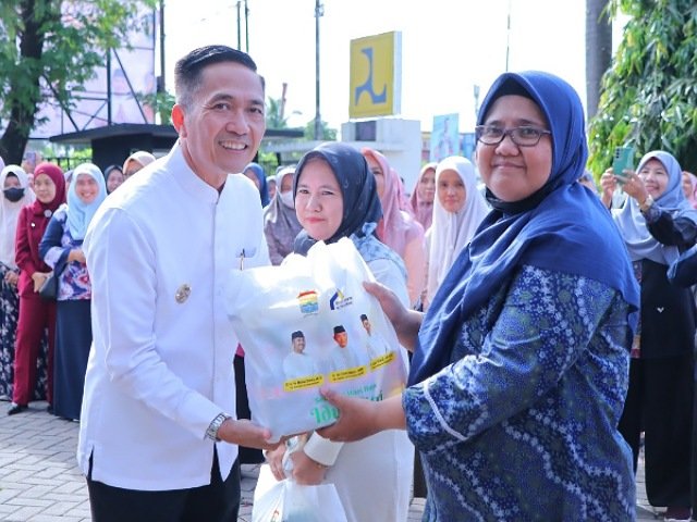 bingkisan paket sembako
