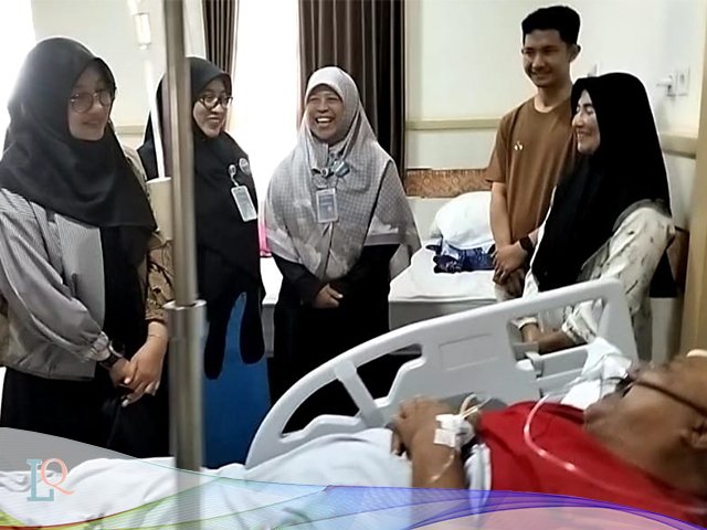 kepala desa Watukebo