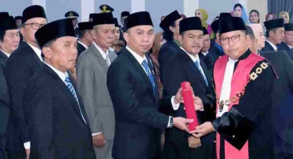 0 Anggota DPRD Kab Oku Selatan Resmi Dilantik dan Diambil Sumpah