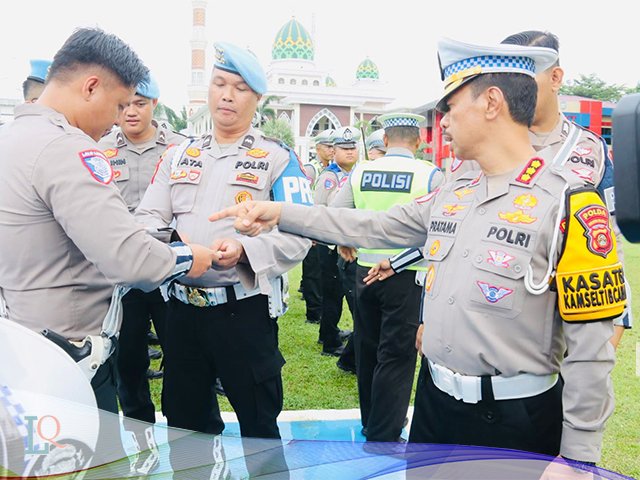 oknum polisi lalu lintas , standar pelayanan publik , viral di media sosial