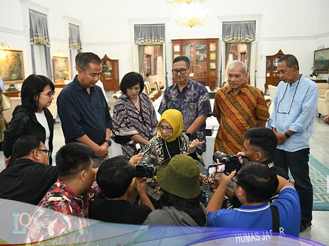 Sosok Gubernur Pertama